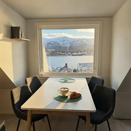 Appartement Modern Penthouse Centrally Located In